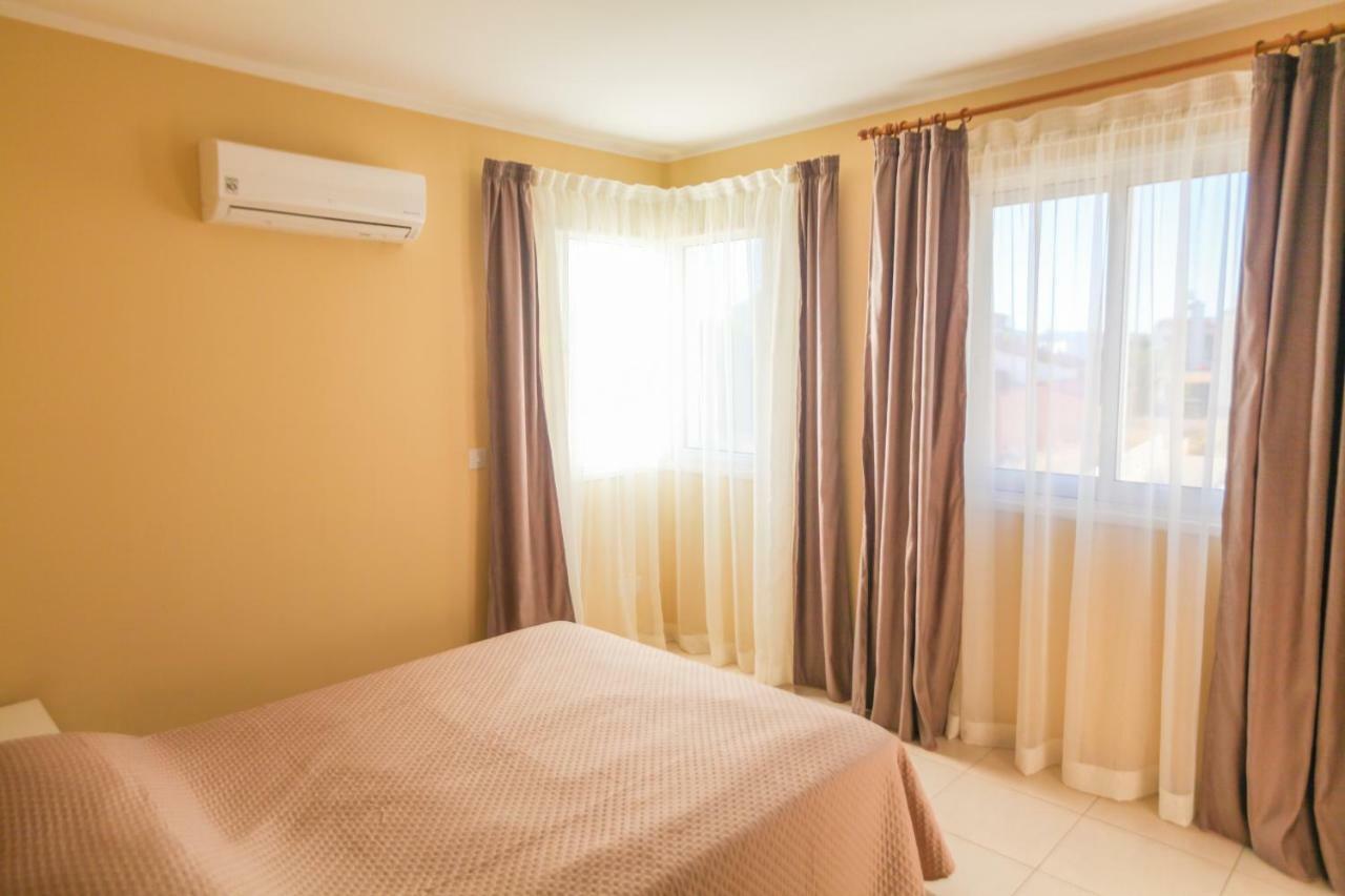 Carisa Livadia Gardens Apartment Exterior photo