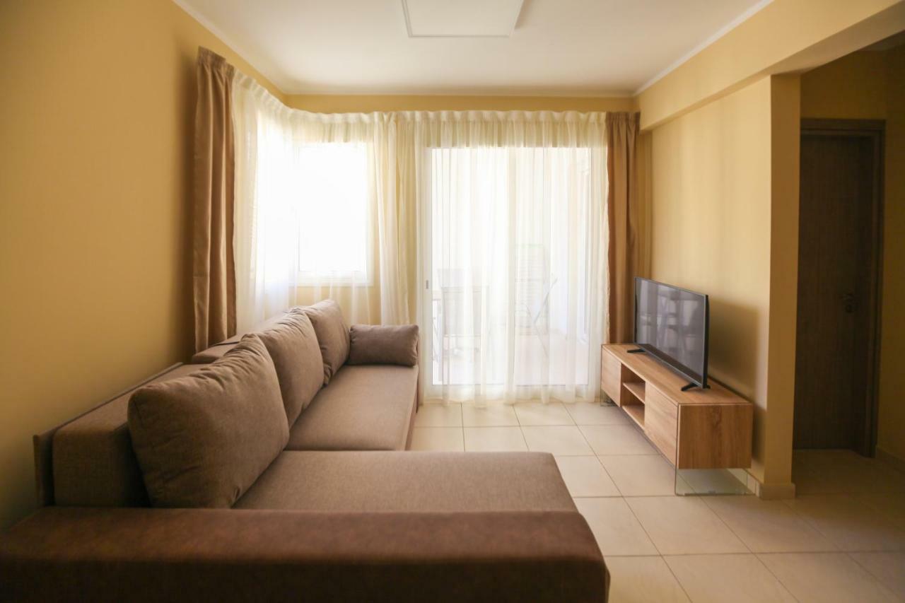 Carisa Livadia Gardens Apartment Exterior photo